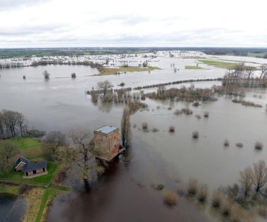 Hoog water I Jssel januari 2024 Adobe Stock