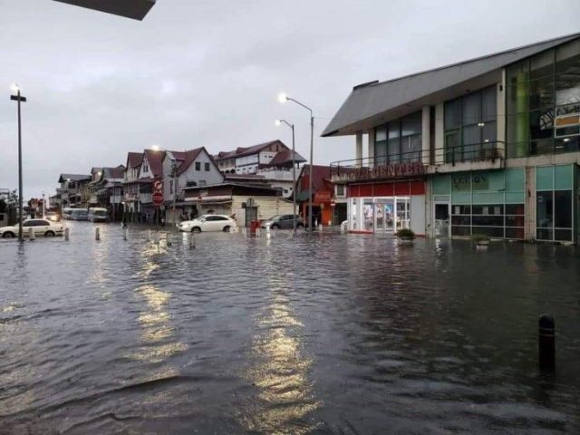 Flooding in Maagdenstraat Paramaribo